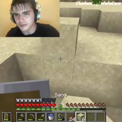 Minegraft > dark souls ?
