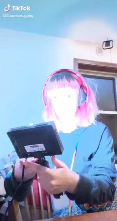 This made me instantly think of this sub. Excuse the TikTok