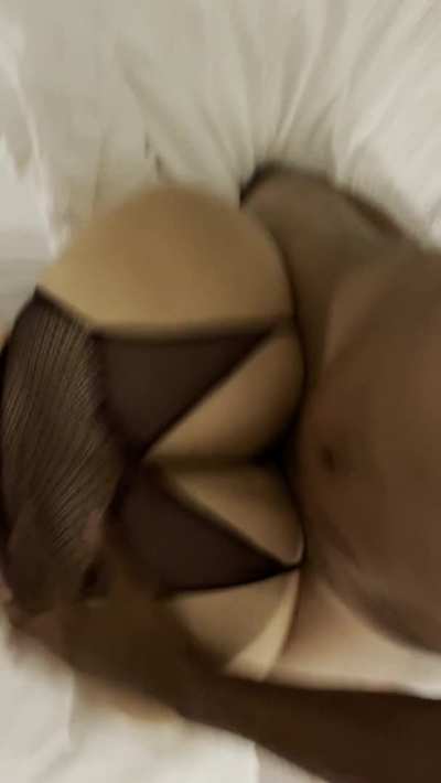 Crazy thick MILF taking my BBC backshots [OC]