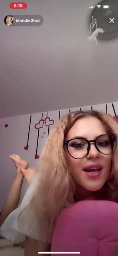 Second live video from TikTok 🦶🏻🥵🍑
