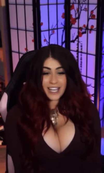 Amazing cleavage