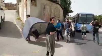Israeli settlers moving into Palestinian buildings while the occupants are marching in Shireen Abu Akleh’s funeral procession