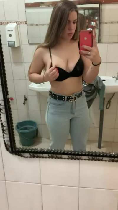 I got very horny at work I just had to share it with you... I hope no one saw me