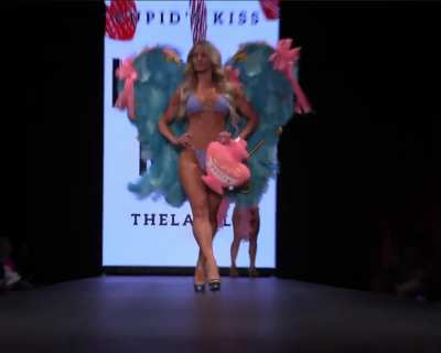 𝓓𝓮𝓮 𝓜𝓪𝓻𝓲𝓮 | Krissy King The Label