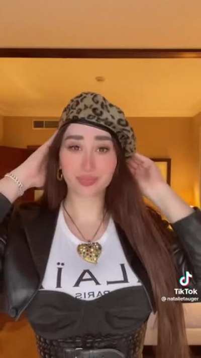 She knows where to draw attention