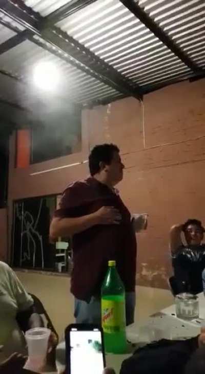 DON'T MOVE AMIGO !!! I'AM DRUUUUNK TOO !!!