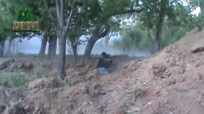 Islamic Front fighter goes toe-to-toe with an SAA tank using an RPG-29 - Al-Malihah - 2014