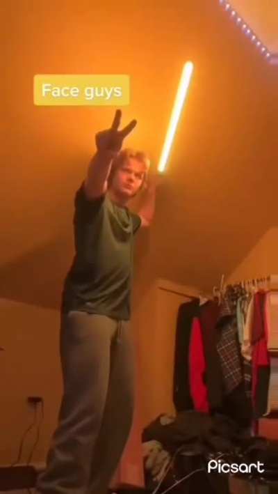 Redditors when feetmaiden skin has arrived
