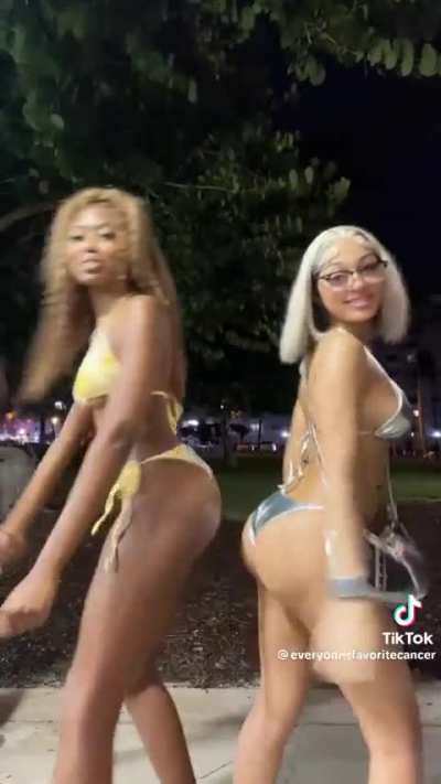 🍑🍑🍑🍑🍑<wbr>🍑