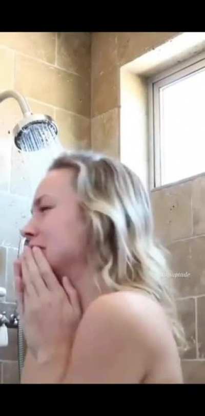 Well...she needs help to soap those juicy tits