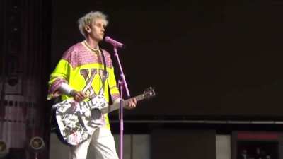 ‘Rapper’ Machine Gun Kelly performing the Spongebob theme song live. It’s really bad.