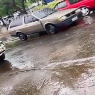 Creo que alguien se le olvido colocar el puente.