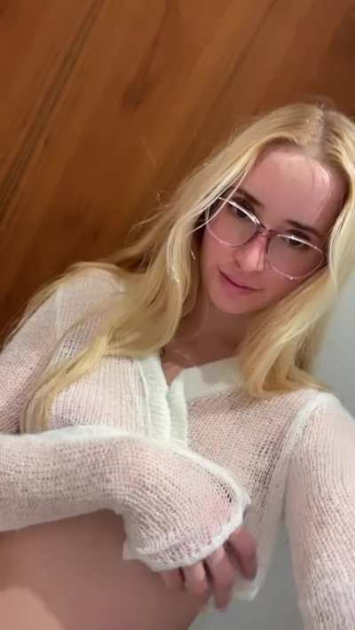 Keep boob to eye contact while you breed me [oc]