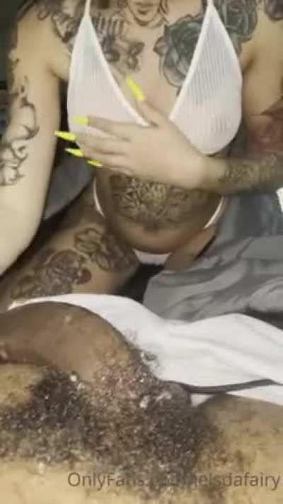 👀