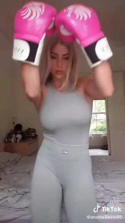 I'd lose to her everytime 🤤