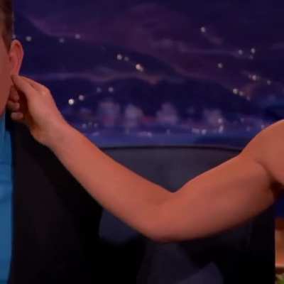Shoulders, arms, and legs on point