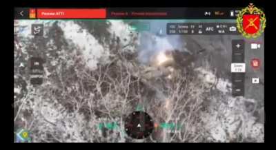 Three UAF soldiers are targeted by drones one soldiers backpack catches fire. Work from 123rd Motor Rifle Brigade. Published 01.02.2026