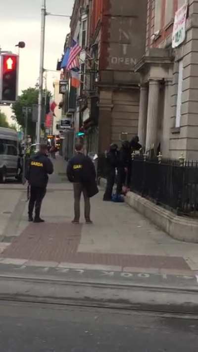 That’s a lot a Gardai 😂