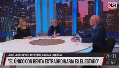Nos hicieron creer que para tener buenos salarios hay que cerrar la economía al mundo.