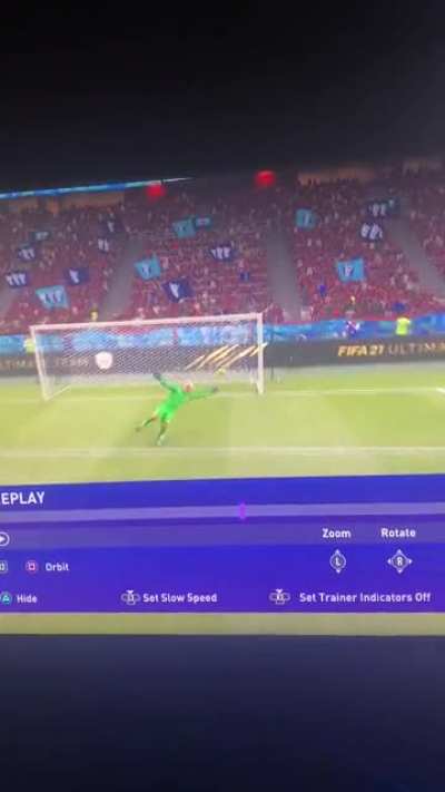 I decided to play a game of Div Rivals to warm up for Weekend League.... I will not be playing Weekend League today