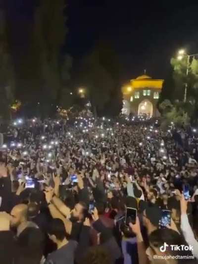 Palestinians swear with their oath cheer : 