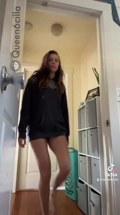 Slutty maid