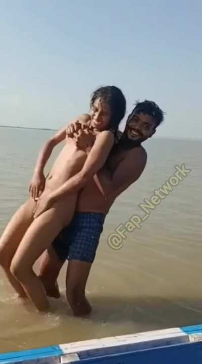 [ Special ] Couple Tapa Tap In River 2 Video 🔥💦💦👉🍌<wbr>👌