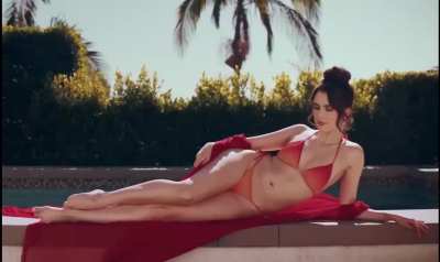 Laura Marano