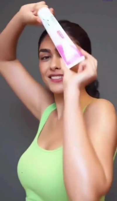 wanna lick her pits