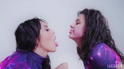 Kylie Rocket & Vanessa Sky - Luminati - Kylie Rocket and Vanessa Sky in Andromeda