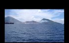 Volcano eruption in Papua New Guinea, 2014 (wait/listen for the shockwave)