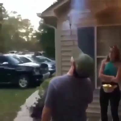 Ohh, so thats how pyrotechnic works.