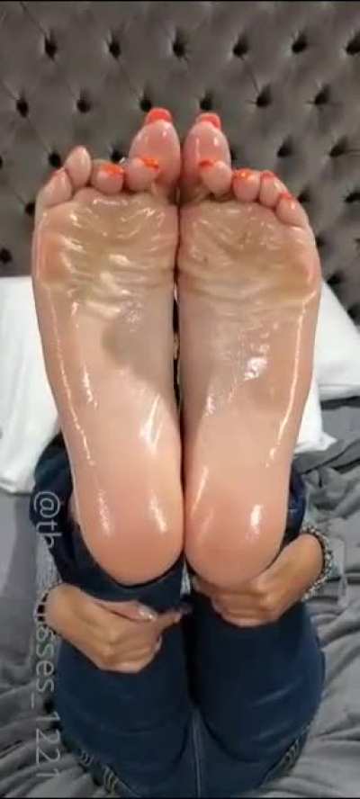 Silent Sole Stare