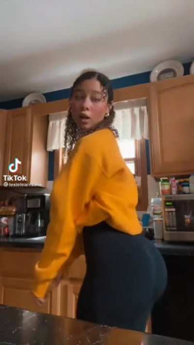 such a sexy jiggle