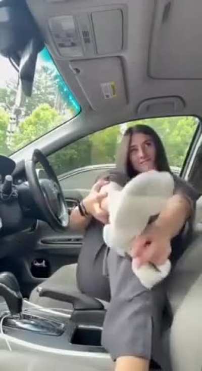 Feet in car