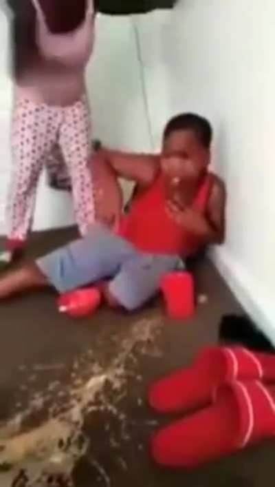 ‎
