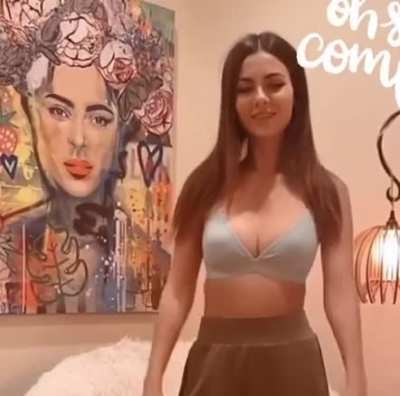 She's so sexy