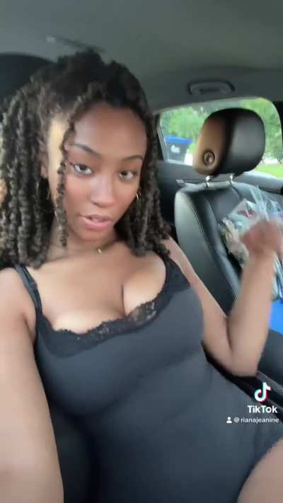 @rianajeanine