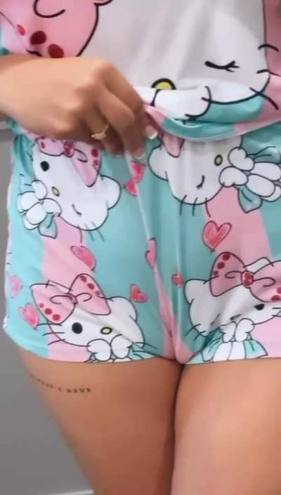 [reddit] Lets Play, the name of the game is Hello Kitty