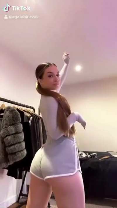 Pokies & Bank