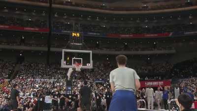 [Highlight] Steph & Klay light it up in the NBA Japan Games 3-Point Contest as the Splash Brothers win 33-28 over Poole & Moody