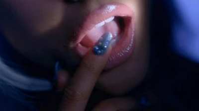 I NEED THOSE LIPS 😭