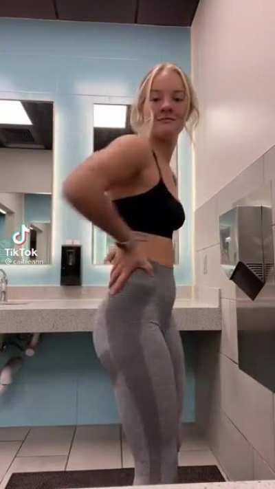 sexy gym teen with tight sexy ass