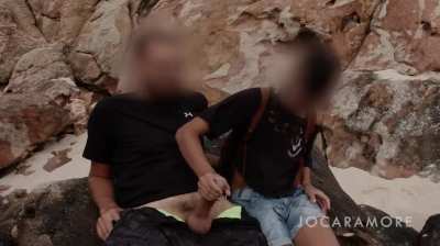 Handjob right by the tourist hot spot. Was totally worth it! [gif]