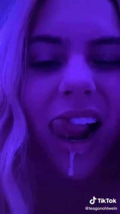Teagonohlwein. She was posted here already, this is part 1.