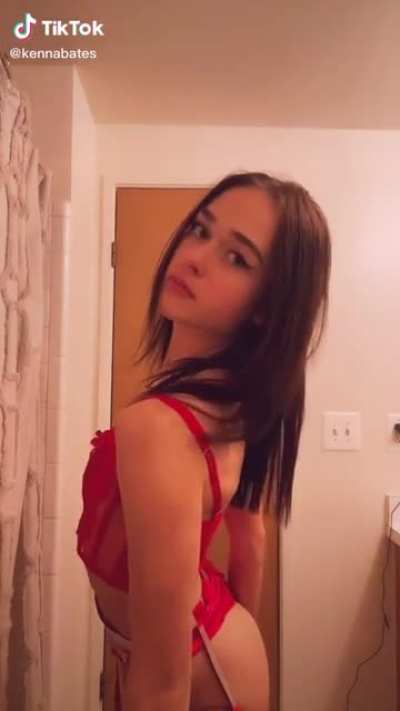 Teen Thot In Lingerie