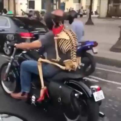 Blursed_Girlfriend