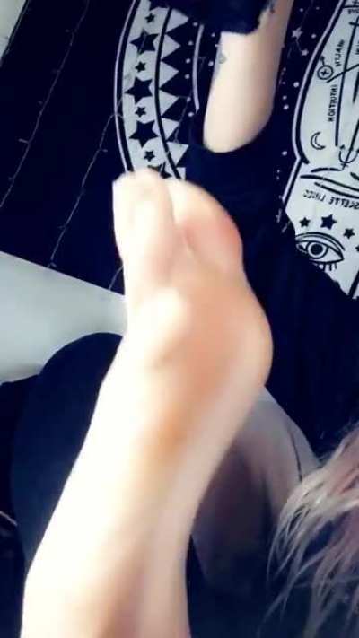 Come play with me