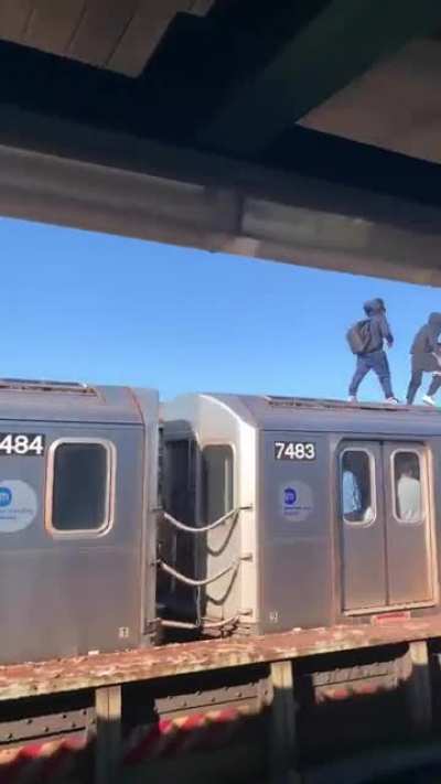 How New Yorkers walk home from school