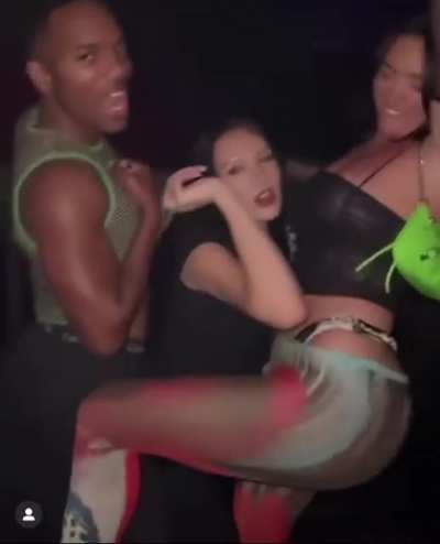 🍑🍑